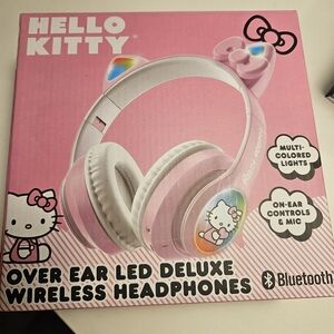 Hello Kitty Pink Wireless Headphones